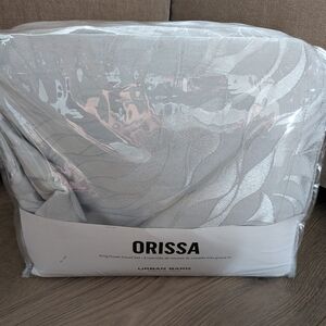 Orissa Urban Barn king Duvet Cover Set - BRAND NEW in Packaging